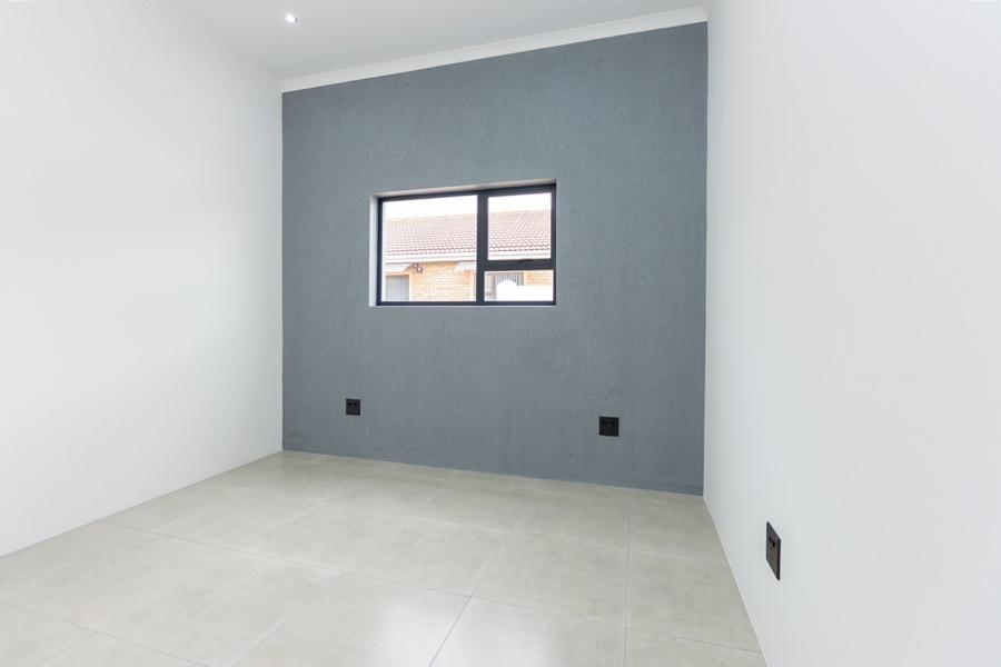 3 Bedroom Property for Sale in Myburgh Park Western Cape